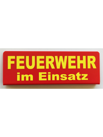https://www.feuer1.de/media/image/product/156746/md/klemmschild-feuerwehr-im-einsatz-rot-gelb-fuer-sonnenblende~2.jpg