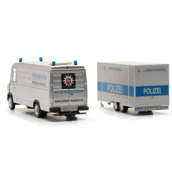 Modell 1:87 MB Vario lang mit Anhänger Polizei Hannover (NDS) - Sondermodell