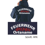 Giacca con cappuccio blu navy, font "MFR" con nome del luogo nel bianco e rossoen fiamme
